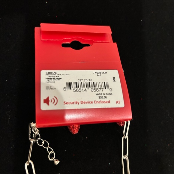 Kohl's Red and Green Holiday Christmas Earrings and Necklace Set NWT - Picture 4 of 5